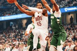 华体会-雄鹿B队轻取雷霆，米切尔高光表现