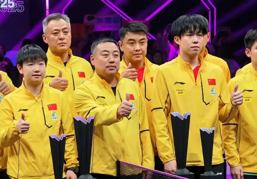 队员表情丰富，比赛场面多变