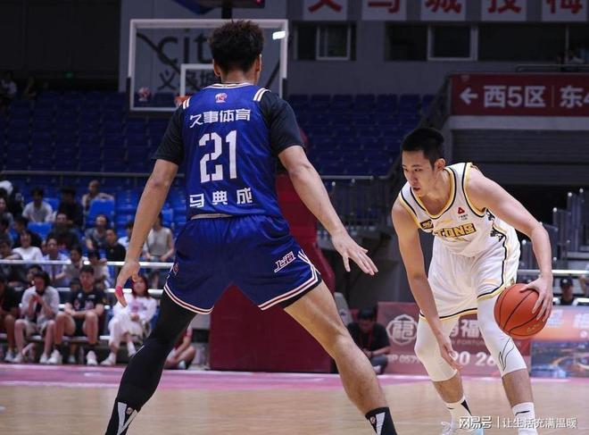 关于上海男篮发挥失常，主场不敌对手遗憾告负的信息