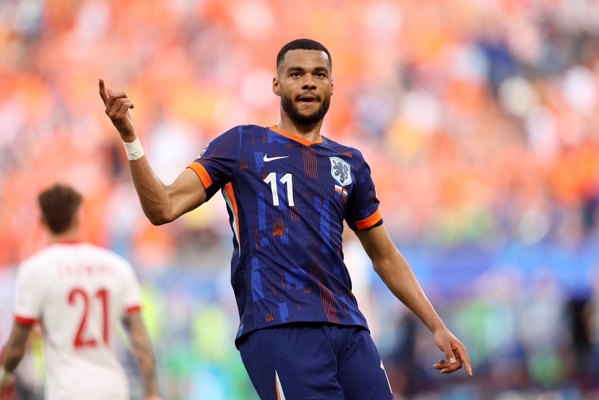 荷兰队连续大胜，斩获国际比赛冠军