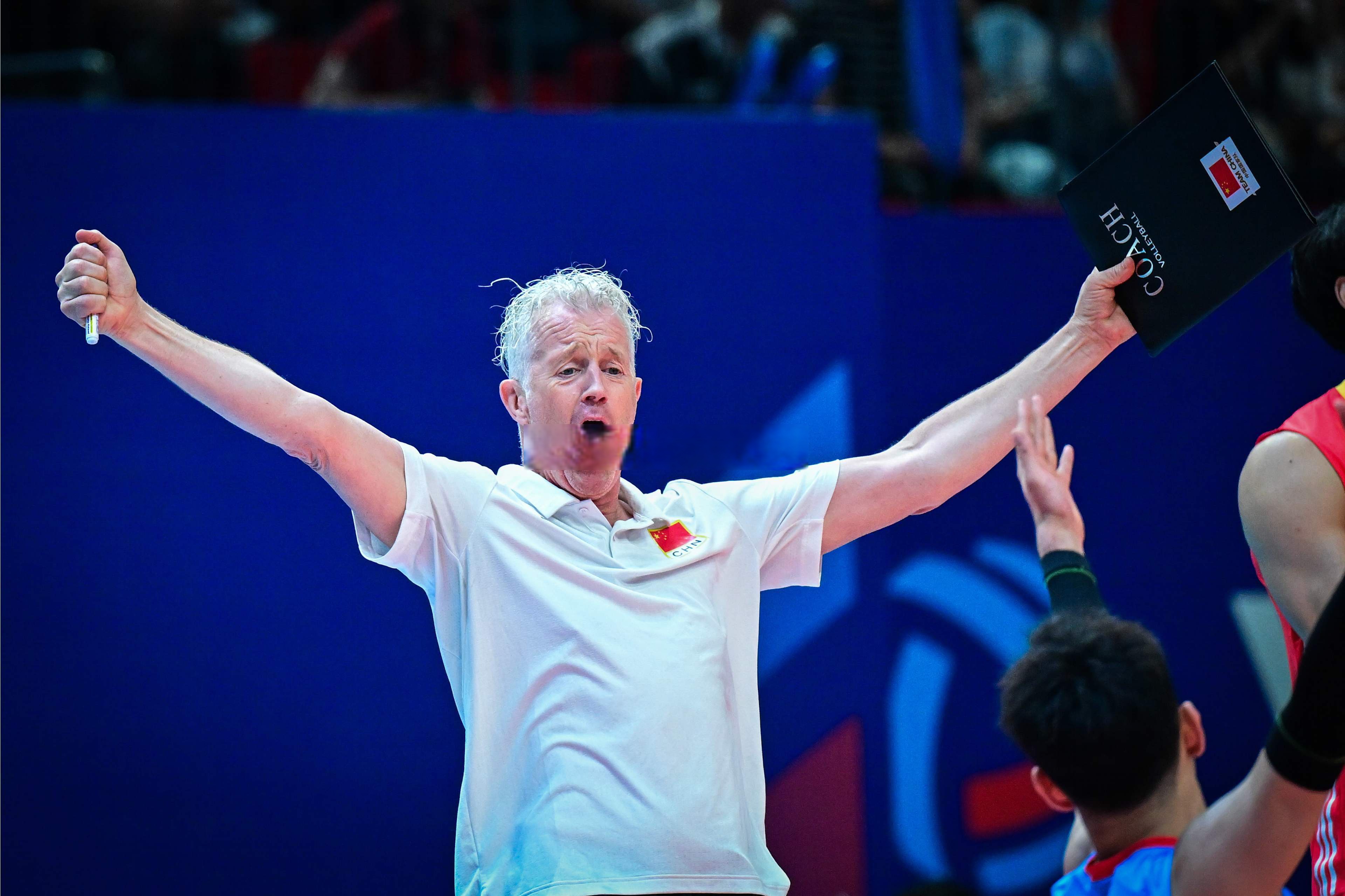 包含新西兰选手登顶领奖台，夺冠实现突破的词条